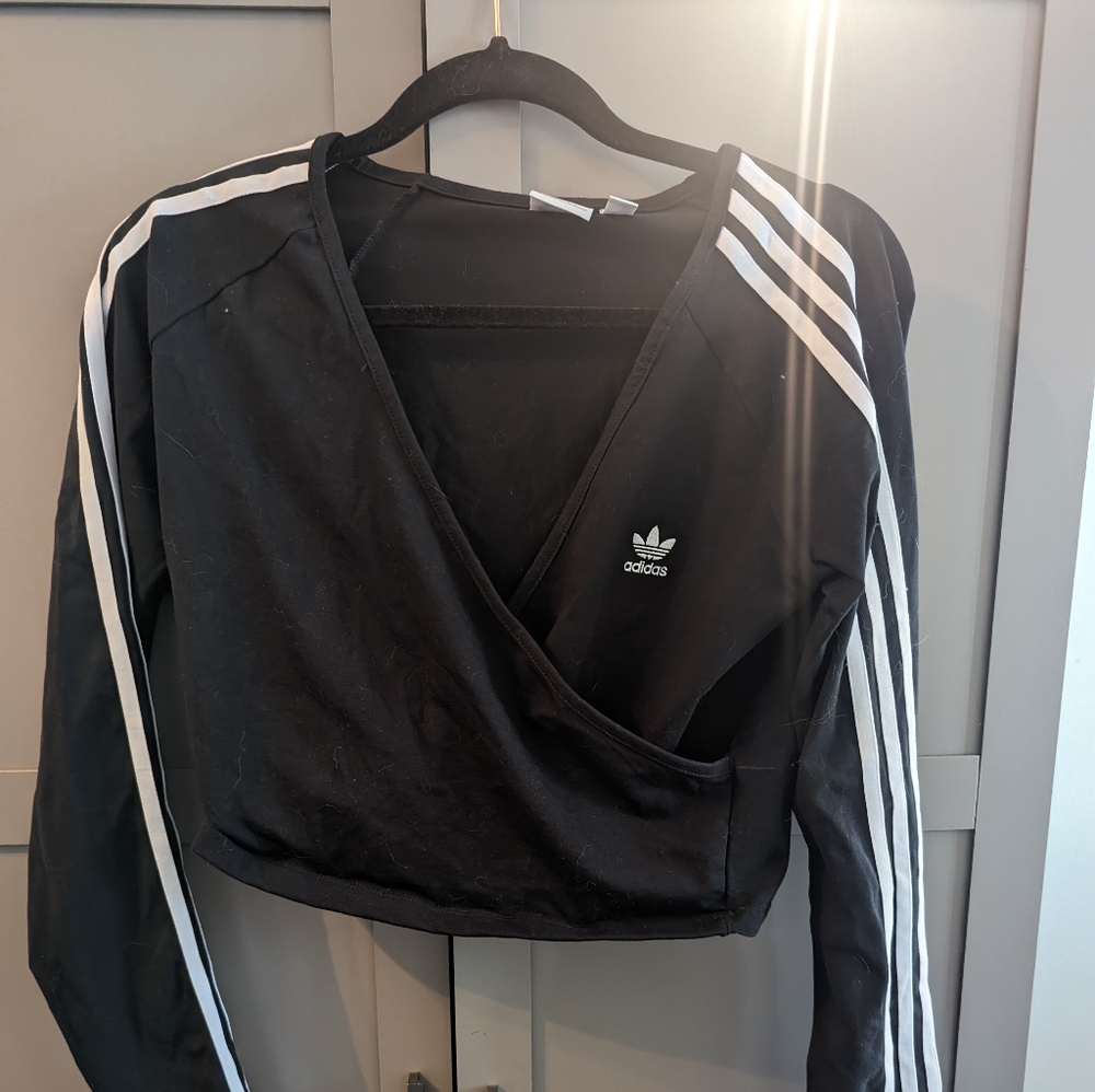 Adidas 2 piece athletic set.